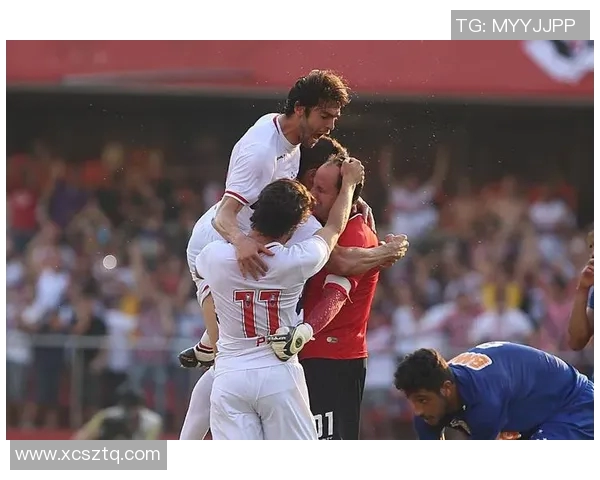 足球明星意外砸东西搞笑瞬间合集精彩图片展示